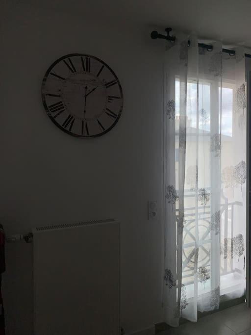 Superbe Appartement Tres Confortable Serris Luaran gambar