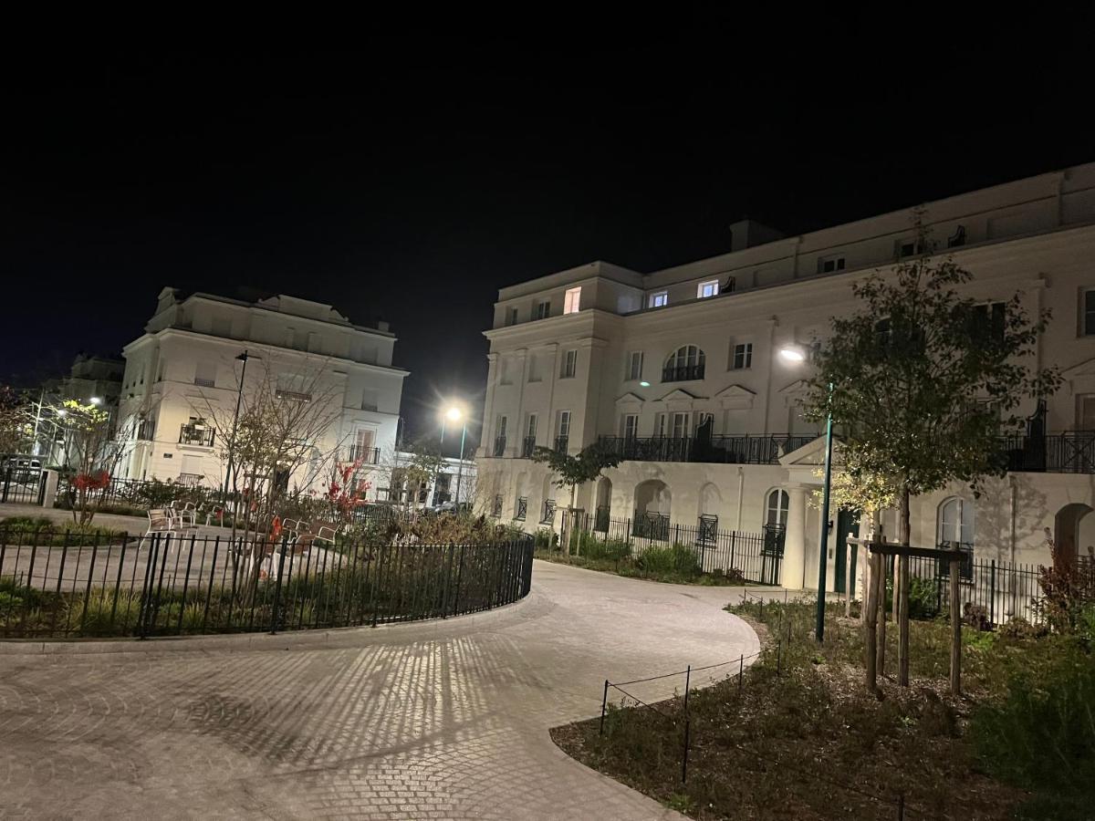 Superbe Appartement Tres Confortable Serris Luaran gambar